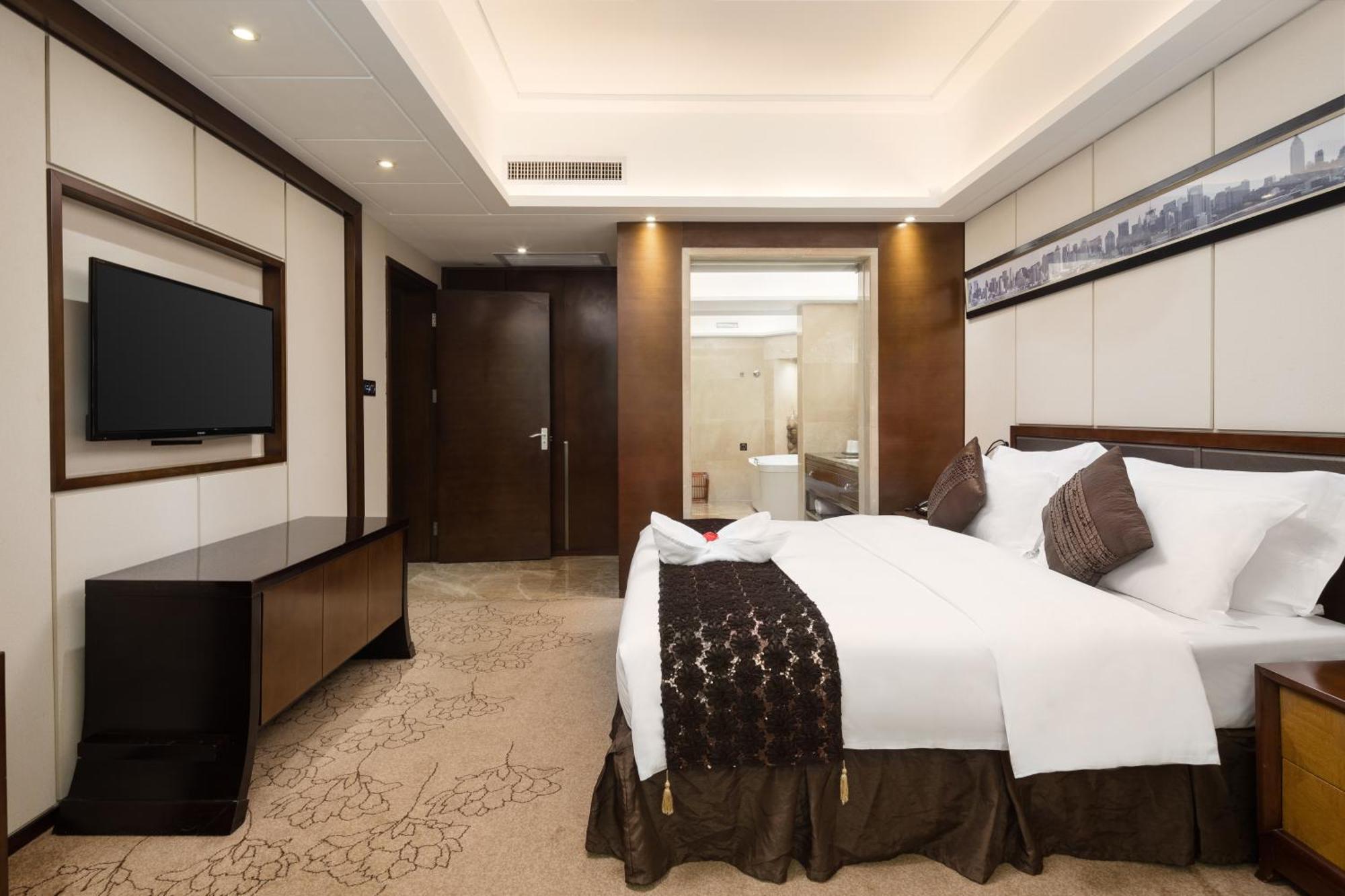 Maoming International Hotel מראה חיצוני תמונה
