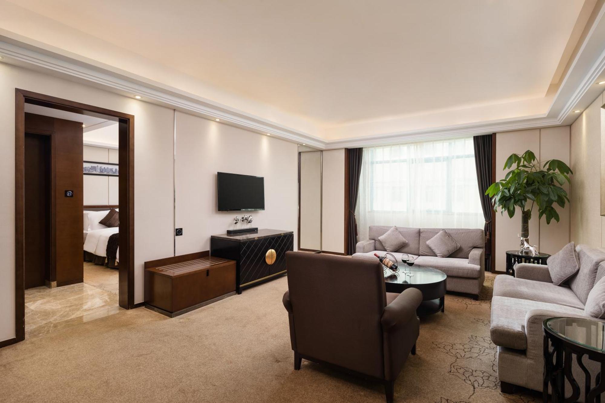 Maoming International Hotel מראה חיצוני תמונה